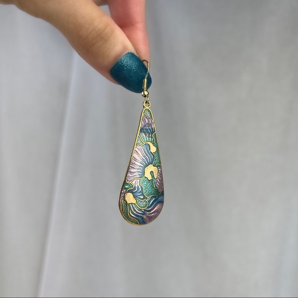 🚫SOLD🚫 VTG 80’s Pastel & Gold Cloisonné Enamel Earrings ✨ Tear Drop Fish and - Picture 9 of 15